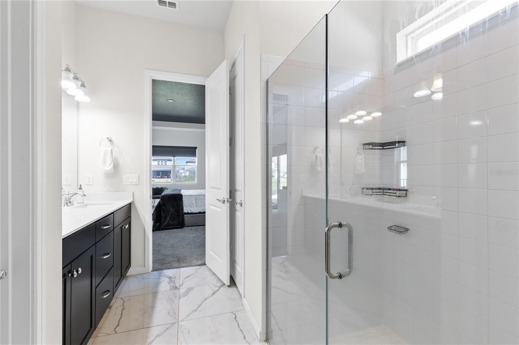 For Sale: $899,900 (5 beds, 3 baths, 2951 Square Feet)