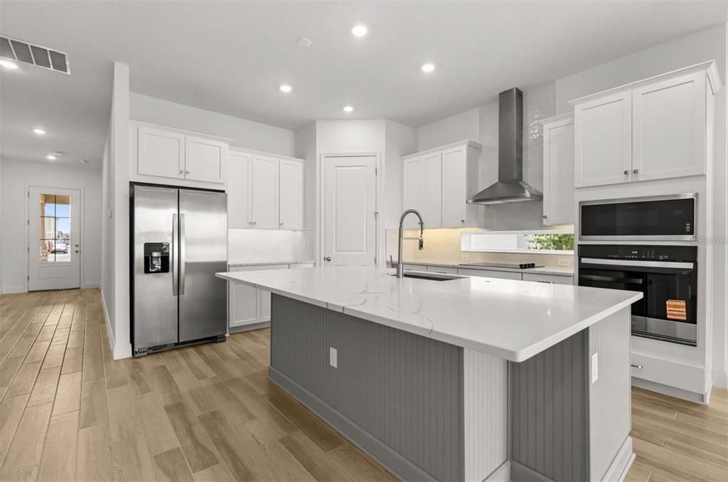 For Rent: $4,800 (5 beds, 3 baths, 3092 Square Feet)