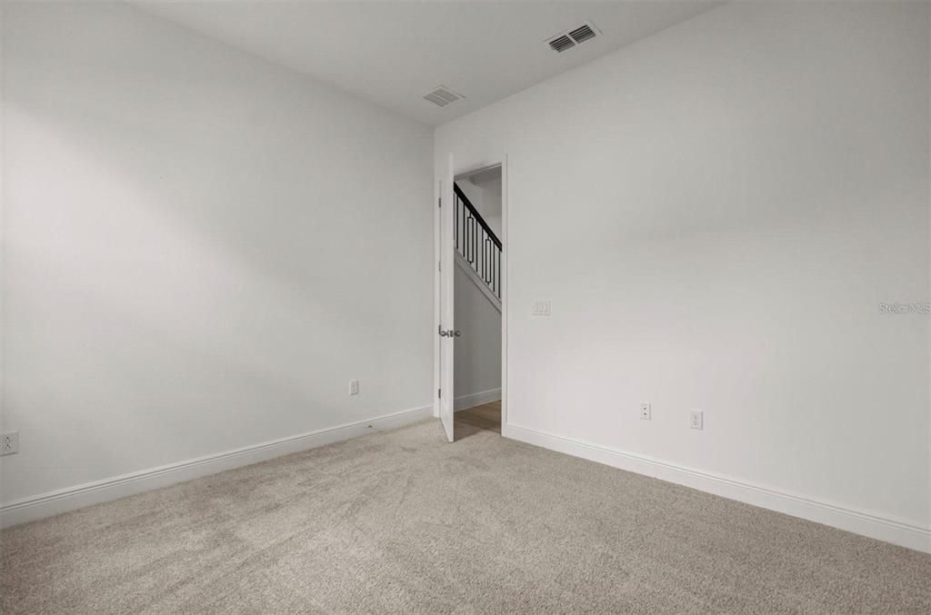 For Rent: $4,800 (5 beds, 3 baths, 3092 Square Feet)