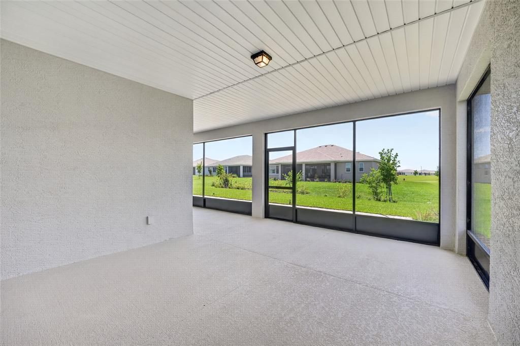 En Venta: $550,630 (3 camas, 3 baños, 2211 Pies cuadrados)
