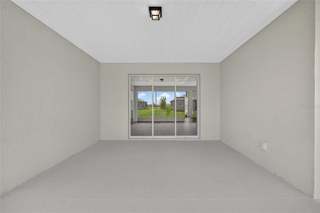 En Venta: $550,630 (3 camas, 3 baños, 2211 Pies cuadrados)