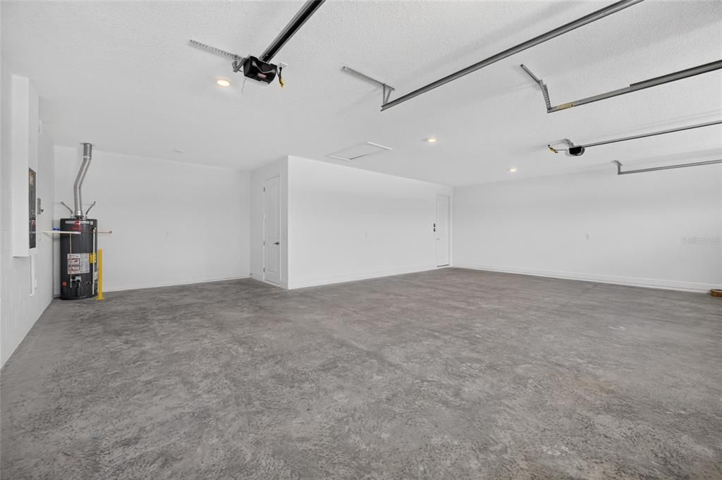 En Venta: $550,630 (3 camas, 3 baños, 2211 Pies cuadrados)