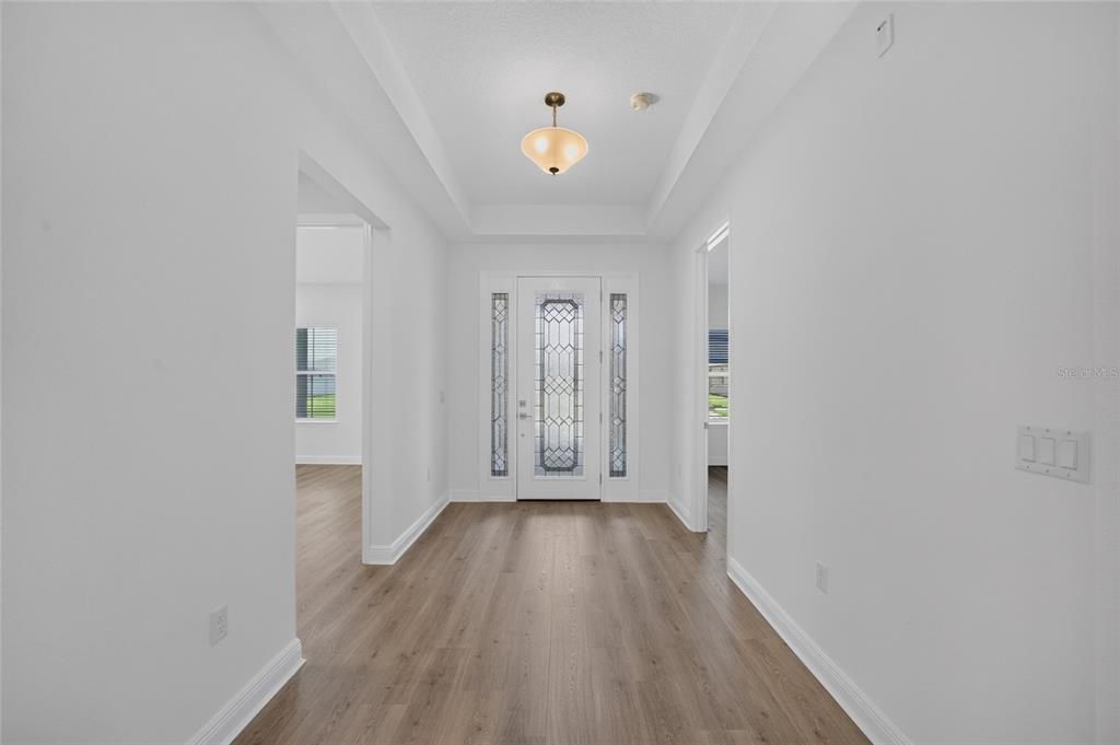 En Venta: $550,630 (3 camas, 3 baños, 2211 Pies cuadrados)
