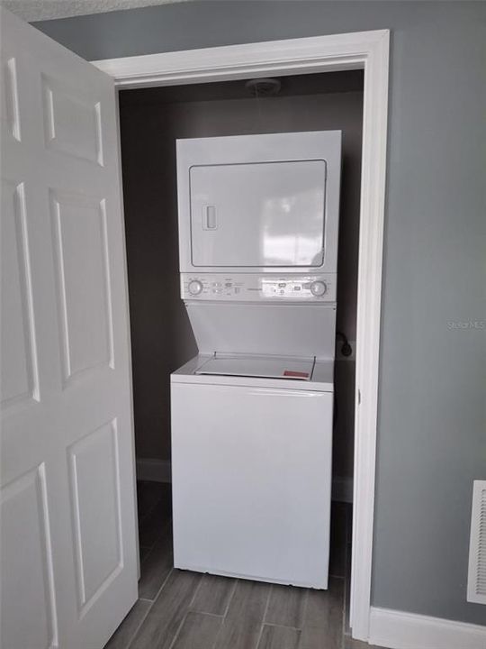 For Rent: $1,700 (3 beds, 1 baths, 1152 Square Feet)