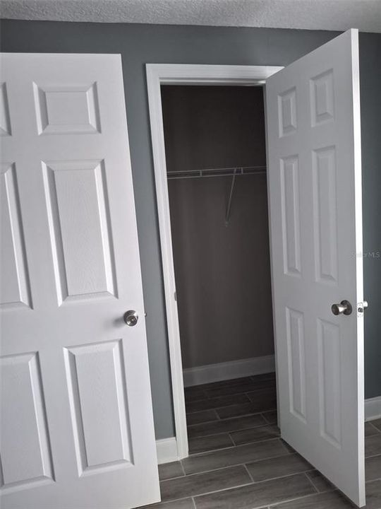For Rent: $1,700 (3 beds, 1 baths, 1152 Square Feet)
