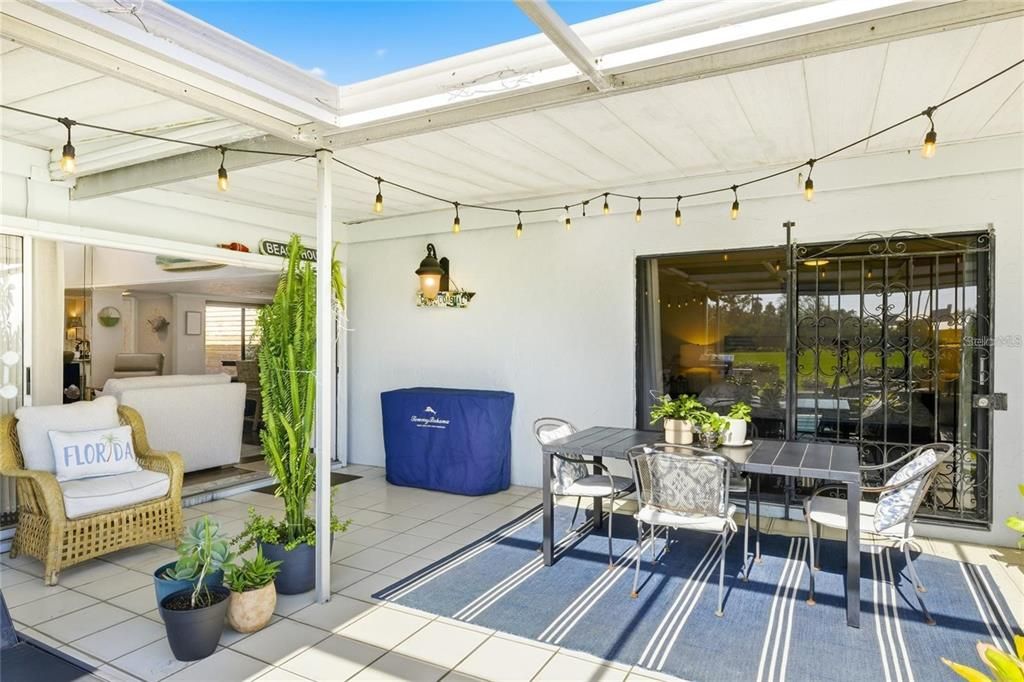 En Venta: $279,000 (2 camas, 2 baños, 1116 Pies cuadrados)