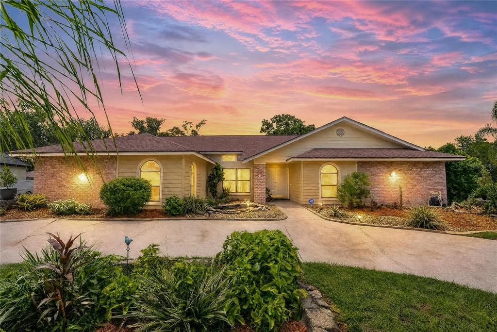 En Venta: $450,000 (4 camas, 3 baños, 2186 Pies cuadrados)