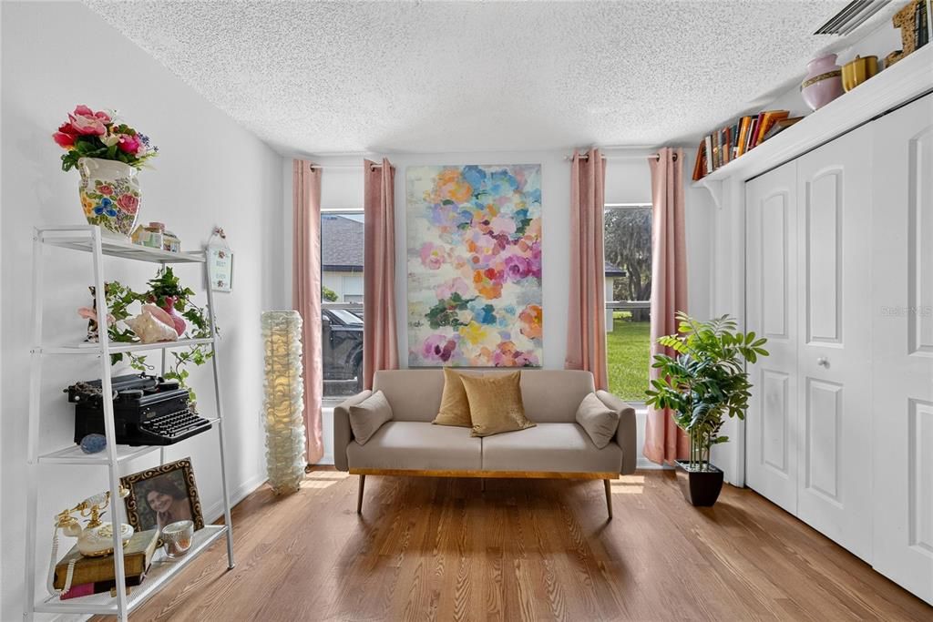 En Venta: $450,000 (4 camas, 3 baños, 2186 Pies cuadrados)
