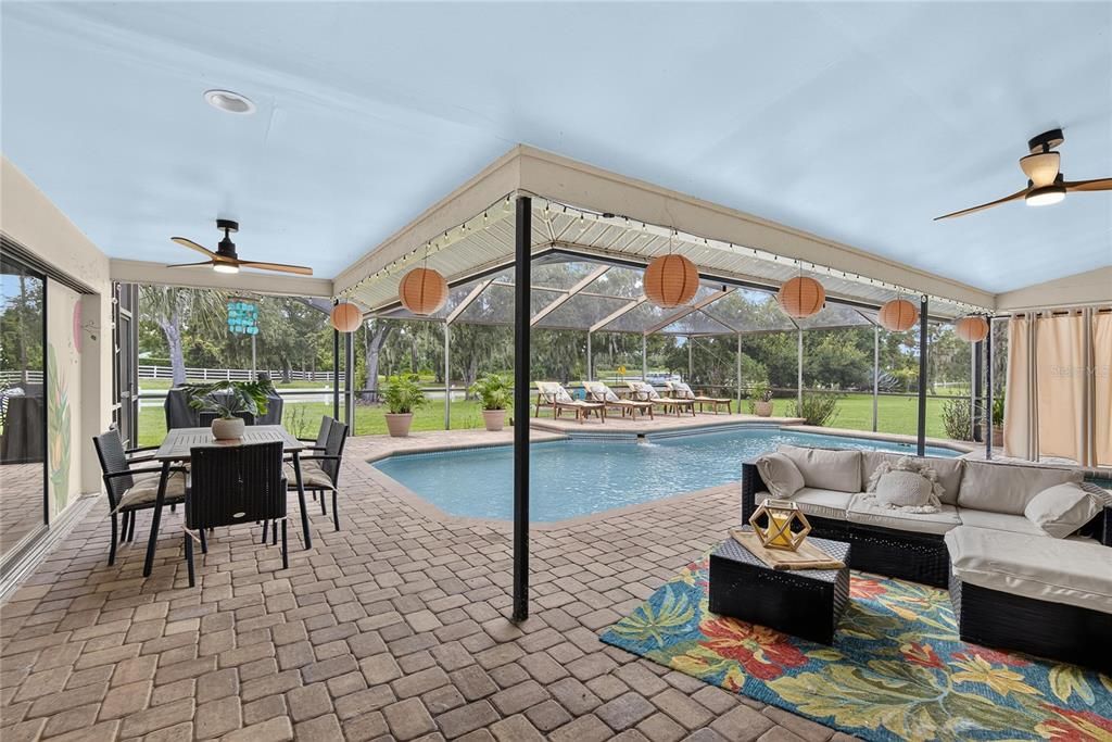 En Venta: $450,000 (4 camas, 3 baños, 2186 Pies cuadrados)
