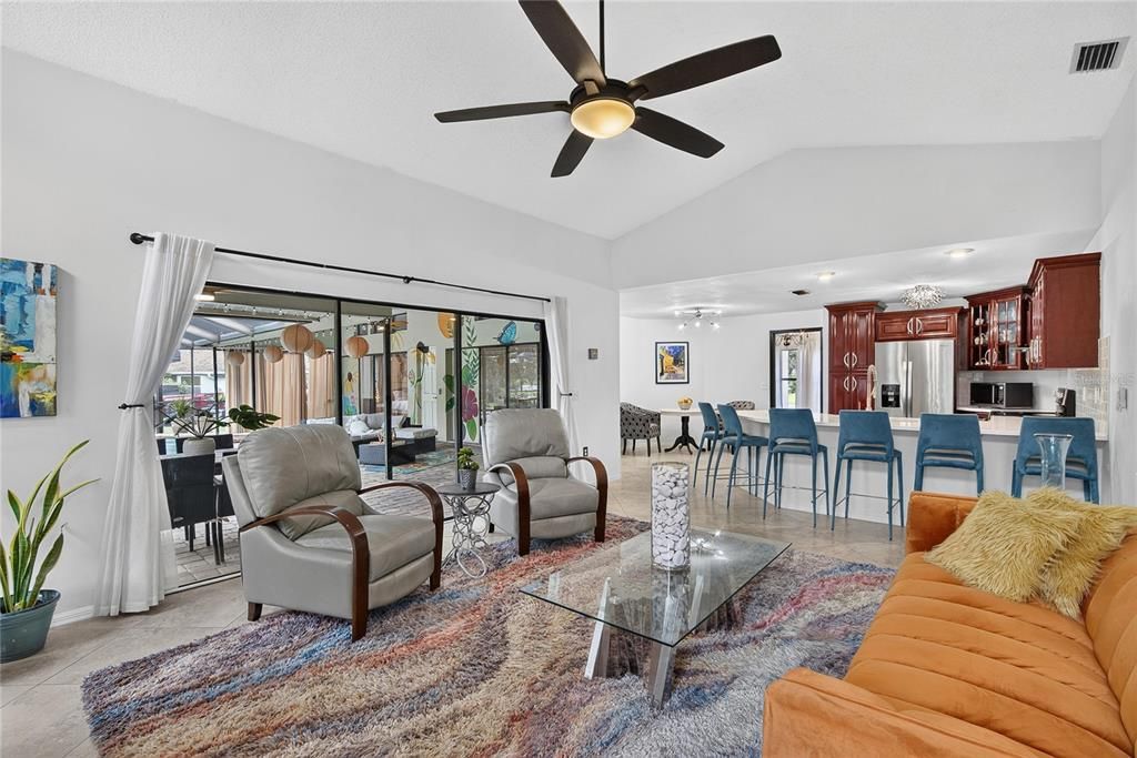 En Venta: $450,000 (4 camas, 3 baños, 2186 Pies cuadrados)