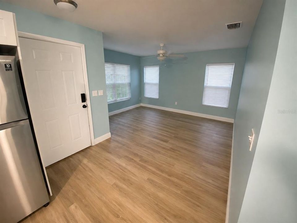 For Rent: $3,600 (4 beds, 2 baths, 1235 Square Feet)