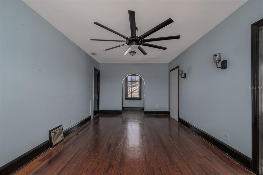 For Sale: $299,990 (0 beds, 0 baths, 1824 Square Feet)