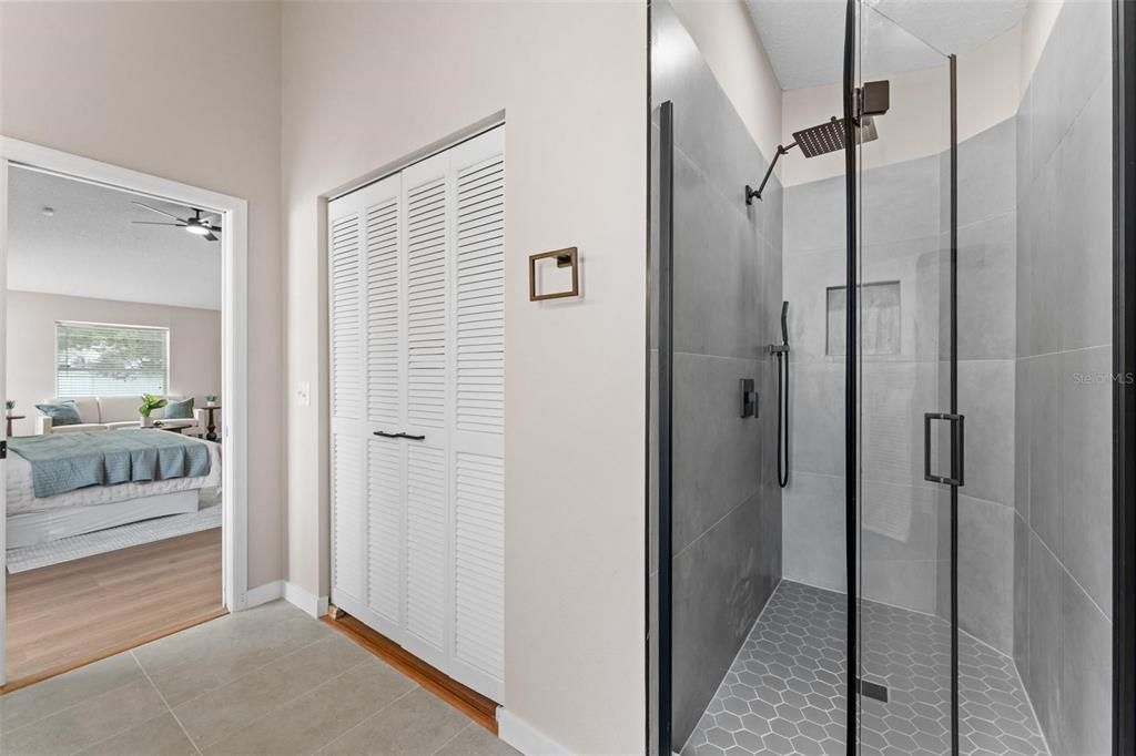 For Rent: $2,800 (3 beds, 2 baths, 2000 Square Feet)
