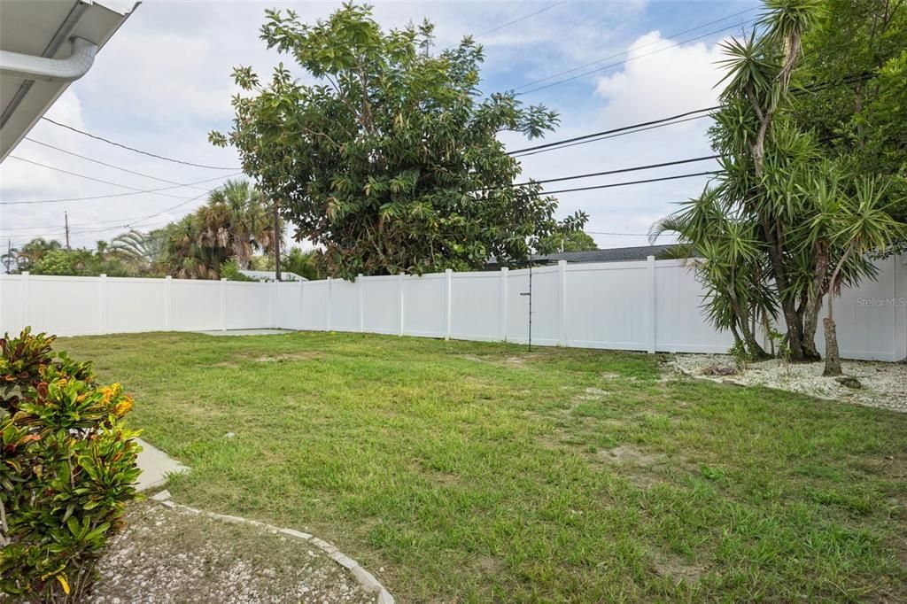 En Venta: $449,000 (3 camas, 2 baños, 1172 Pies cuadrados)