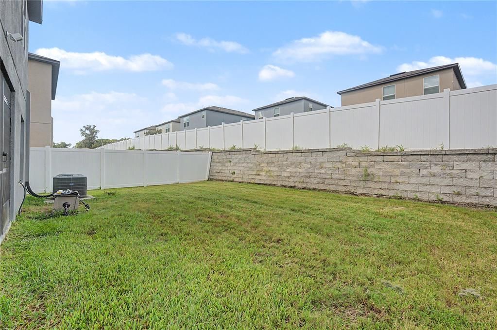 En Venta: $350,000 (4 camas, 2 baños, 2073 Pies cuadrados)