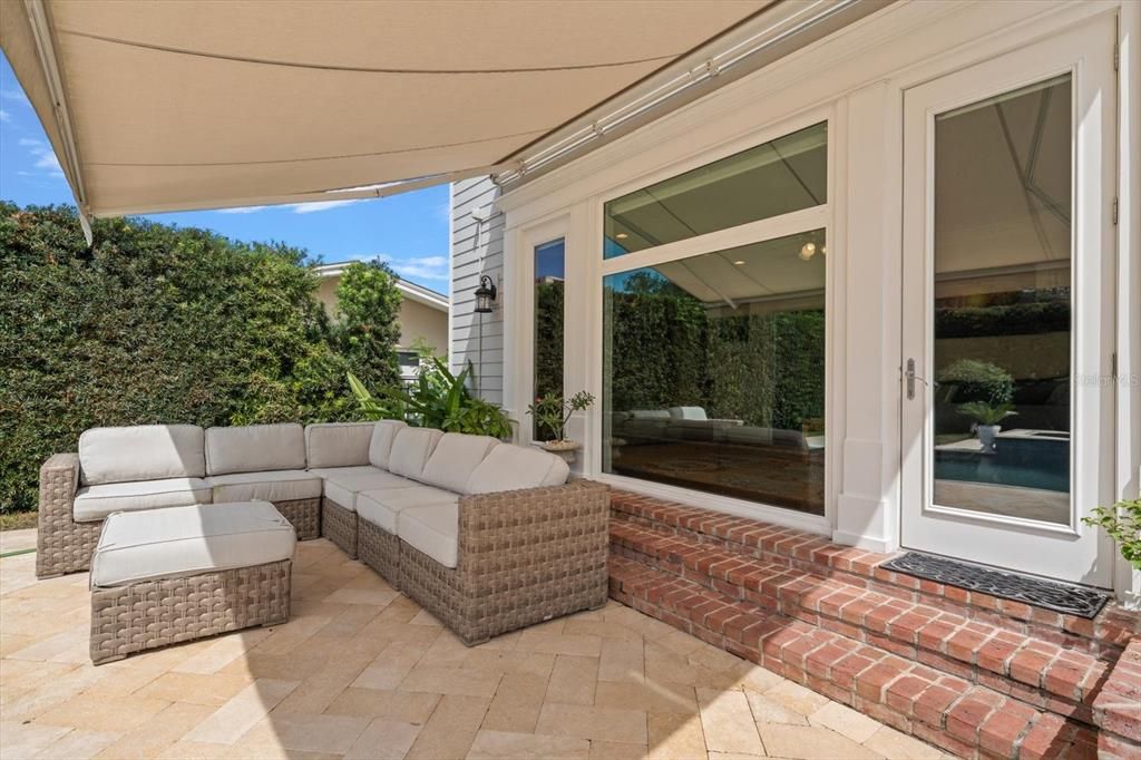 For Sale: $2,999,000 (4 beds, 3 baths, 3590 Square Feet)