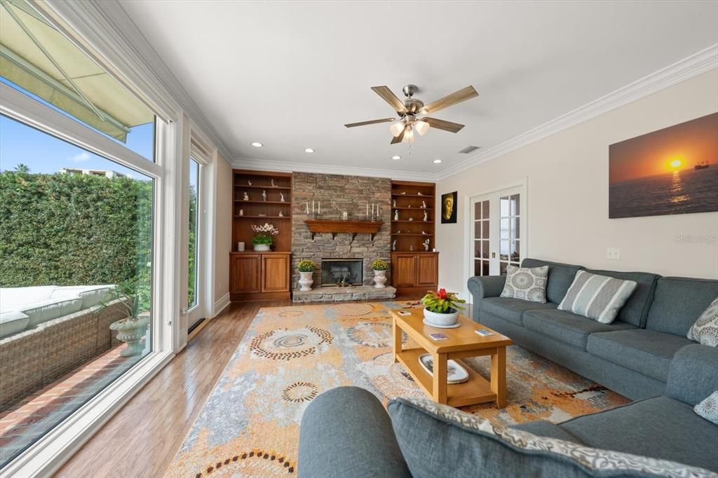 For Sale: $2,999,000 (4 beds, 3 baths, 3590 Square Feet)