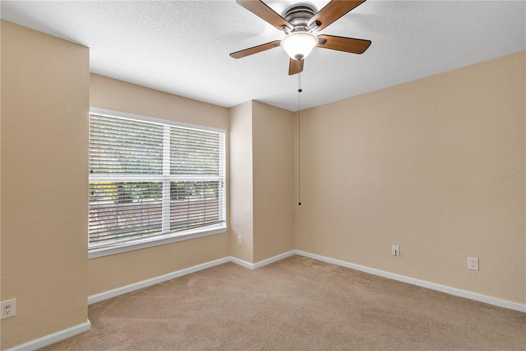For Rent: $3,000 (3 beds, 2 baths, 1985 Square Feet)
