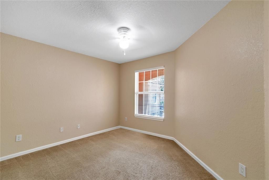 For Rent: $3,000 (3 beds, 2 baths, 1985 Square Feet)