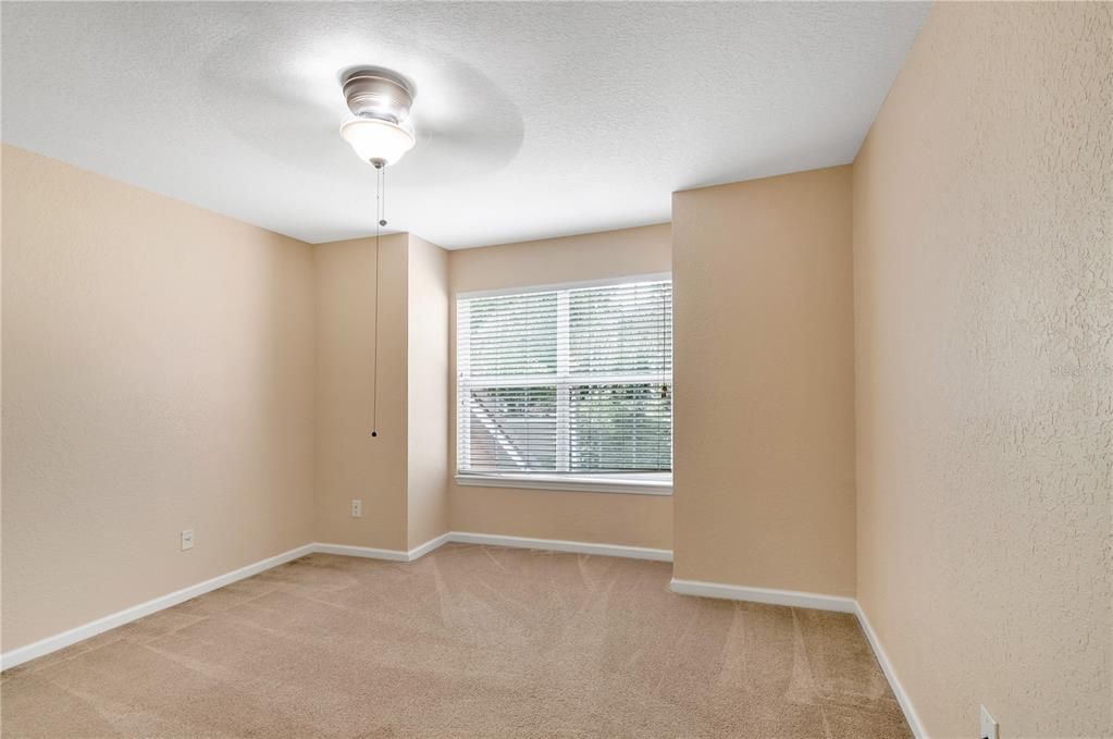 For Rent: $3,000 (3 beds, 2 baths, 1985 Square Feet)