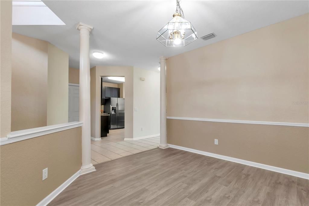 For Rent: $3,000 (3 beds, 2 baths, 1985 Square Feet)