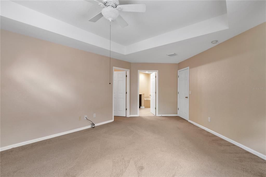 For Rent: $3,000 (3 beds, 2 baths, 1985 Square Feet)