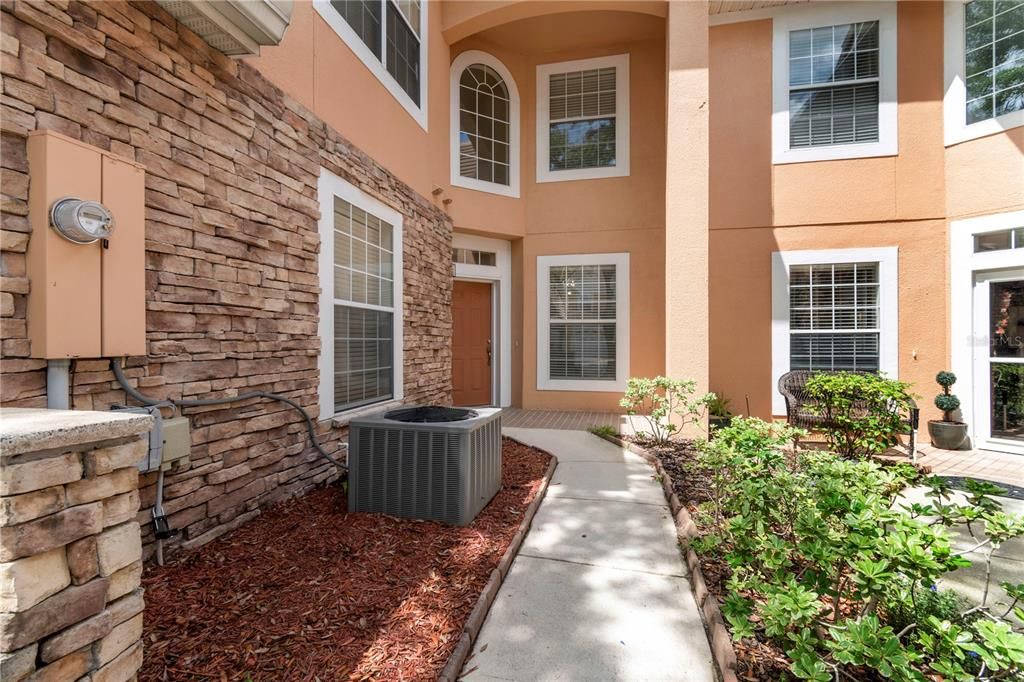 For Rent: $3,000 (3 beds, 2 baths, 1985 Square Feet)