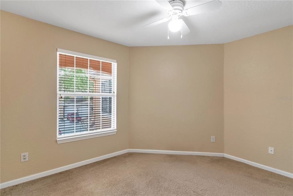 For Rent: $3,000 (3 beds, 2 baths, 1985 Square Feet)
