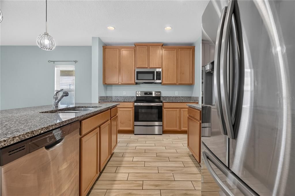En Venta: $379,900 (3 camas, 2 baños, 1717 Pies cuadrados)