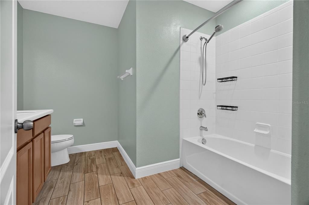 En Venta: $379,900 (3 camas, 2 baños, 1717 Pies cuadrados)