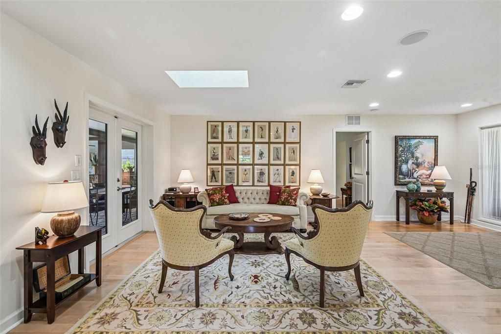 For Sale: $690,000 (2 beds, 2 baths, 2051 Square Feet)