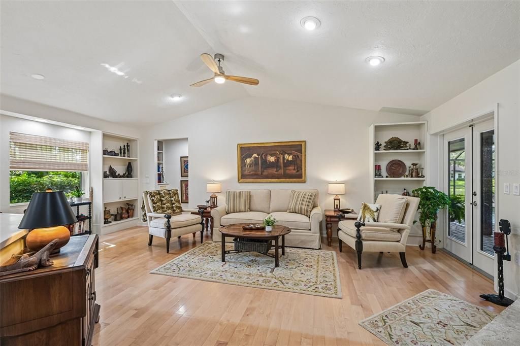 For Sale: $690,000 (2 beds, 2 baths, 2051 Square Feet)