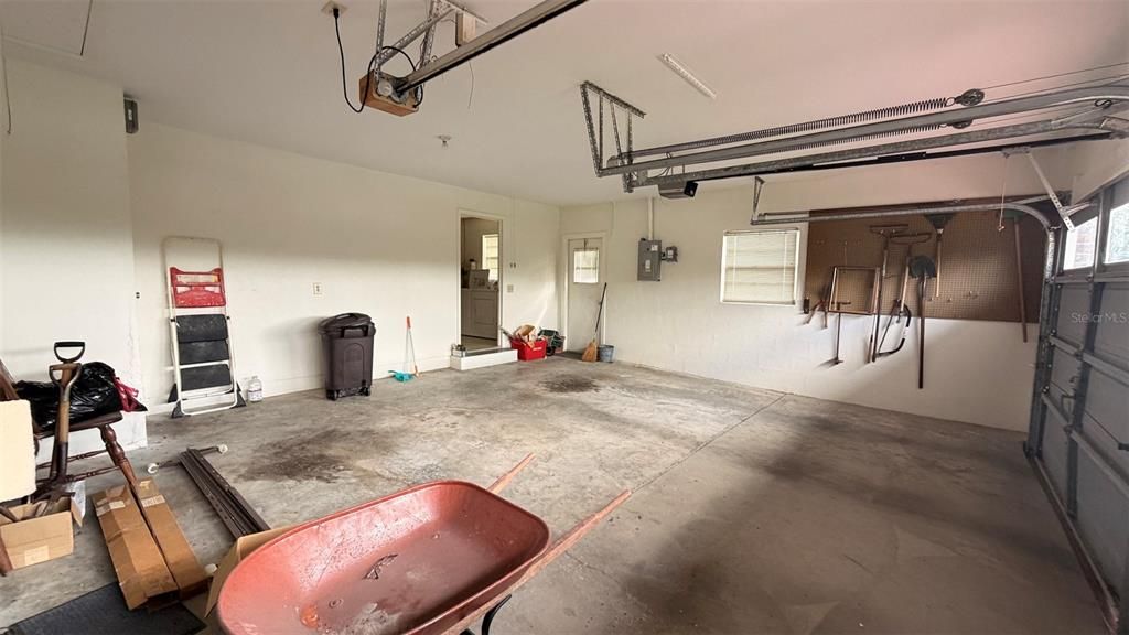 For Sale: $150,000 (2 beds, 2 baths, 1626 Square Feet)
