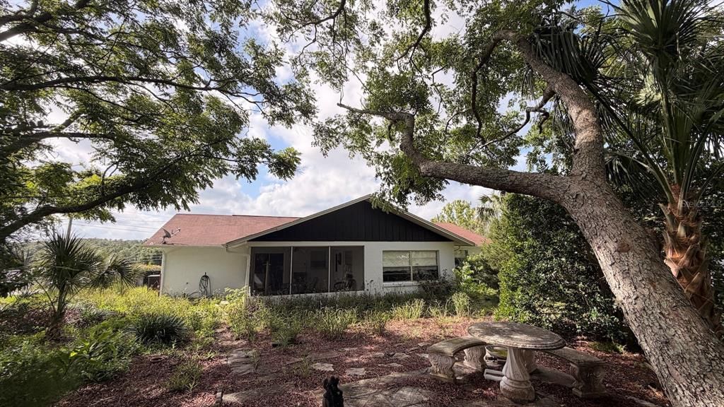 For Sale: $150,000 (2 beds, 2 baths, 1626 Square Feet)