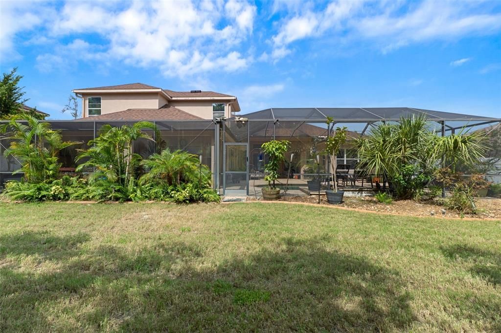 For Sale: $865,000 (4 beds, 3 baths, 3550 Square Feet)