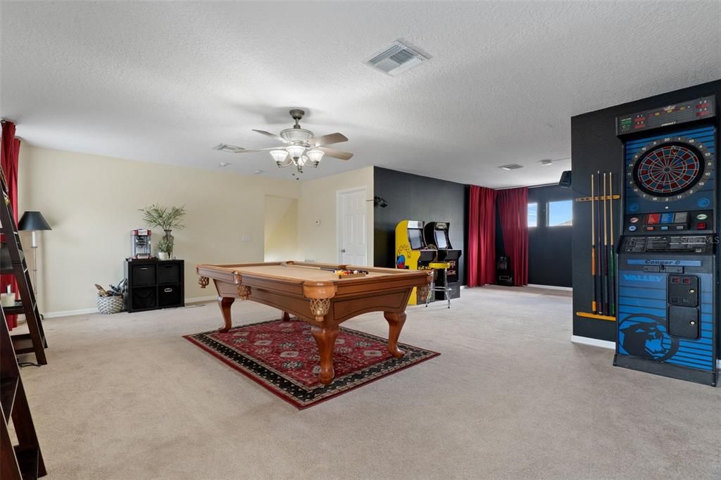For Sale: $865,000 (4 beds, 3 baths, 3550 Square Feet)