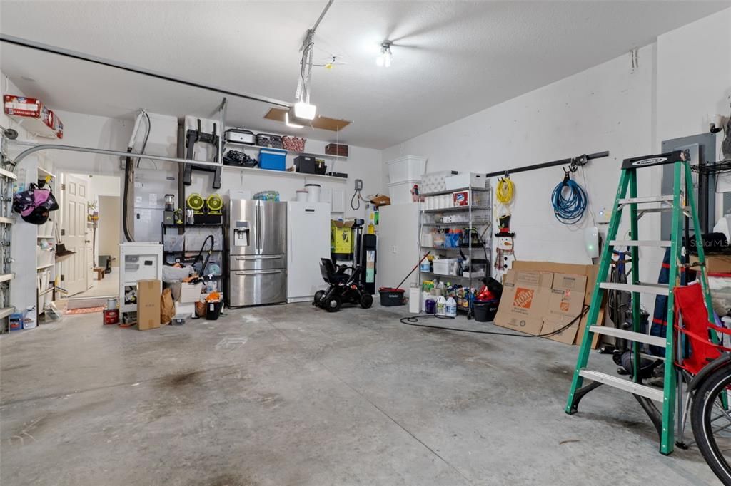 For Sale: $865,000 (4 beds, 3 baths, 3550 Square Feet)