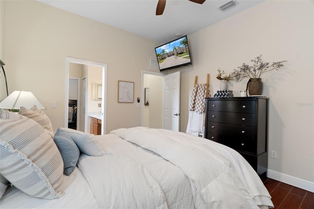 For Sale: $865,000 (4 beds, 3 baths, 3550 Square Feet)