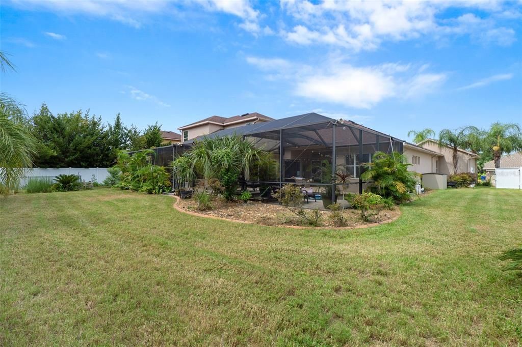For Sale: $865,000 (4 beds, 3 baths, 3550 Square Feet)