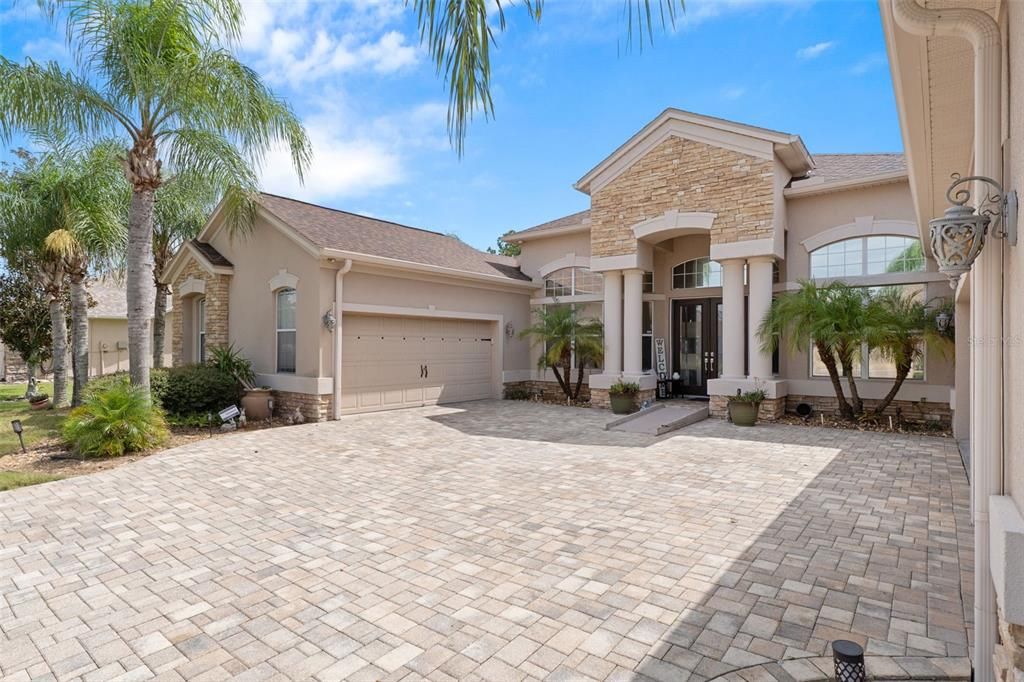 For Sale: $865,000 (4 beds, 3 baths, 3550 Square Feet)