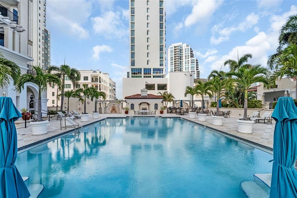 For Sale: $2,750,000 (3 beds, 3 baths, 2757 Square Feet)