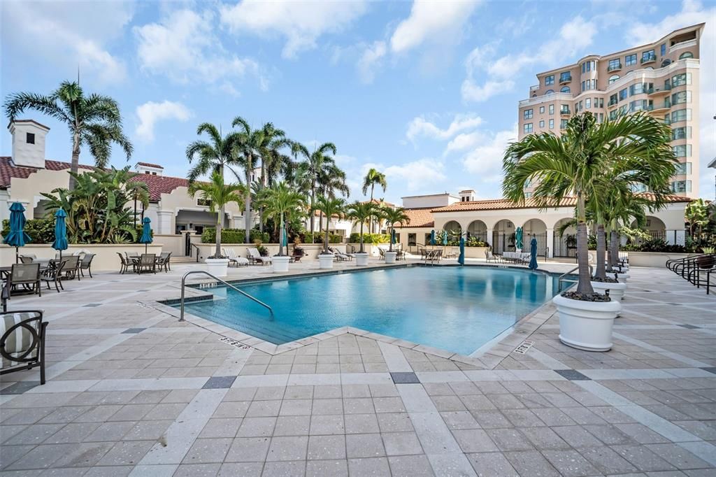 For Sale: $2,750,000 (3 beds, 3 baths, 2757 Square Feet)