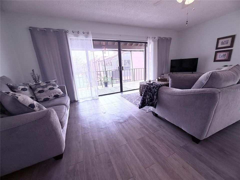 En Venta: $98,000 (2 camas, 2 baños, 1120 Pies cuadrados)