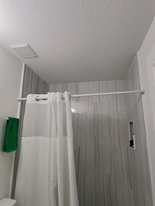 En Venta: $255,000 (3 camas, 2 baños, 1080 Pies cuadrados)