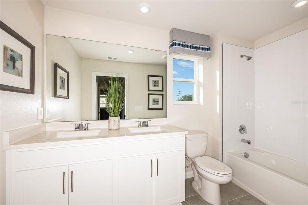 For Sale: $379,738 (3 beds, 2 baths, 2007 Square Feet)