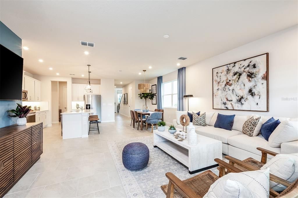 For Sale: $379,738 (3 beds, 2 baths, 2007 Square Feet)