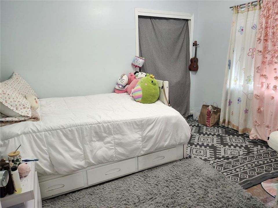 For Sale: $230,000 (3 beds, 1 baths, 1404 Square Feet)