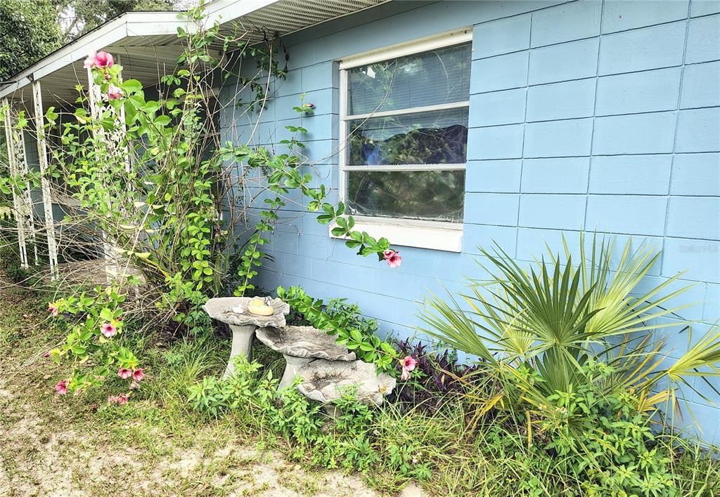 For Sale: $230,000 (3 beds, 1 baths, 1404 Square Feet)