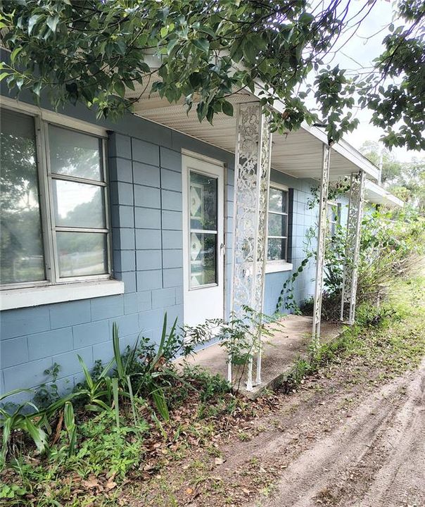 For Sale: $230,000 (3 beds, 1 baths, 1404 Square Feet)