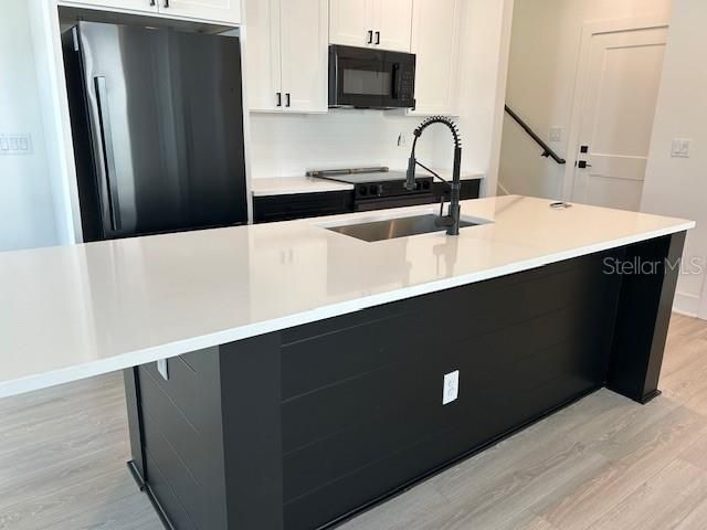 For Sale: $549,000 (3 beds, 2 baths, 1686 Square Feet)